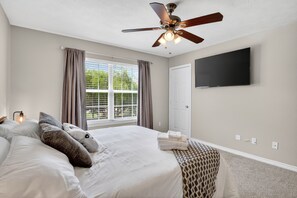 4 bedrooms, WiFi, bed sheets