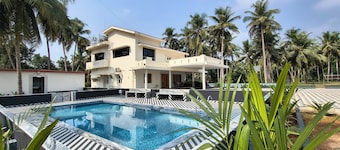 Prashanthi 4 Bhk Luxury Pool Villa 
