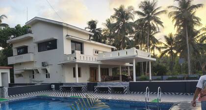 Prashanthi 4 Bhk Luxury Pool Villa