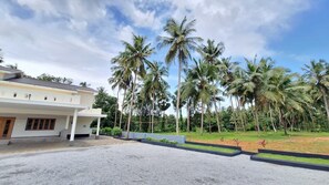 Property grounds - Prashanthi Homestay - Four Bedroom Holiday Home (udupi)