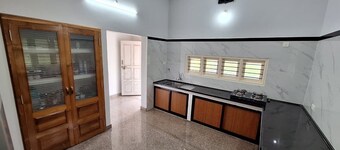 Prashanthi Homestay - Four Bedroom Holiday Home