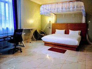 1 室のベッドルーム、アイロン / アイロン台、WiFi、ベッドシーツ