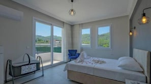4 bedrooms, Internet, bed sheets