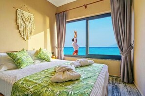 1 bedroom, iron/ironing board, internet, bed sheets