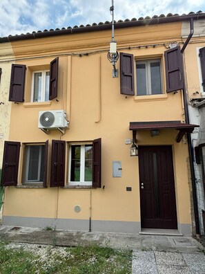 Dettaglio esterni