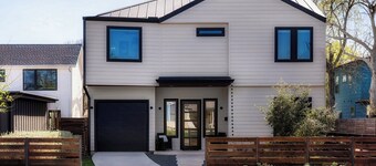 Chic Poolside Escape - Central Austin 4BR + Pool