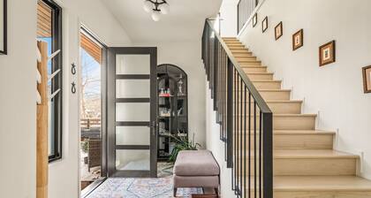 Central Austin Oasis · Central Austin Oasis with Pool | Sleeps 9