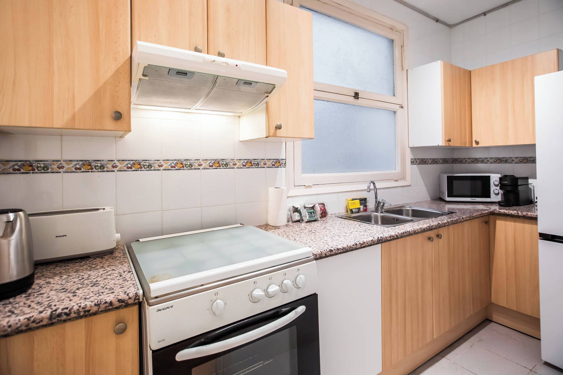 冰箱、微波炉、烤箱、茶具/咖啡用具