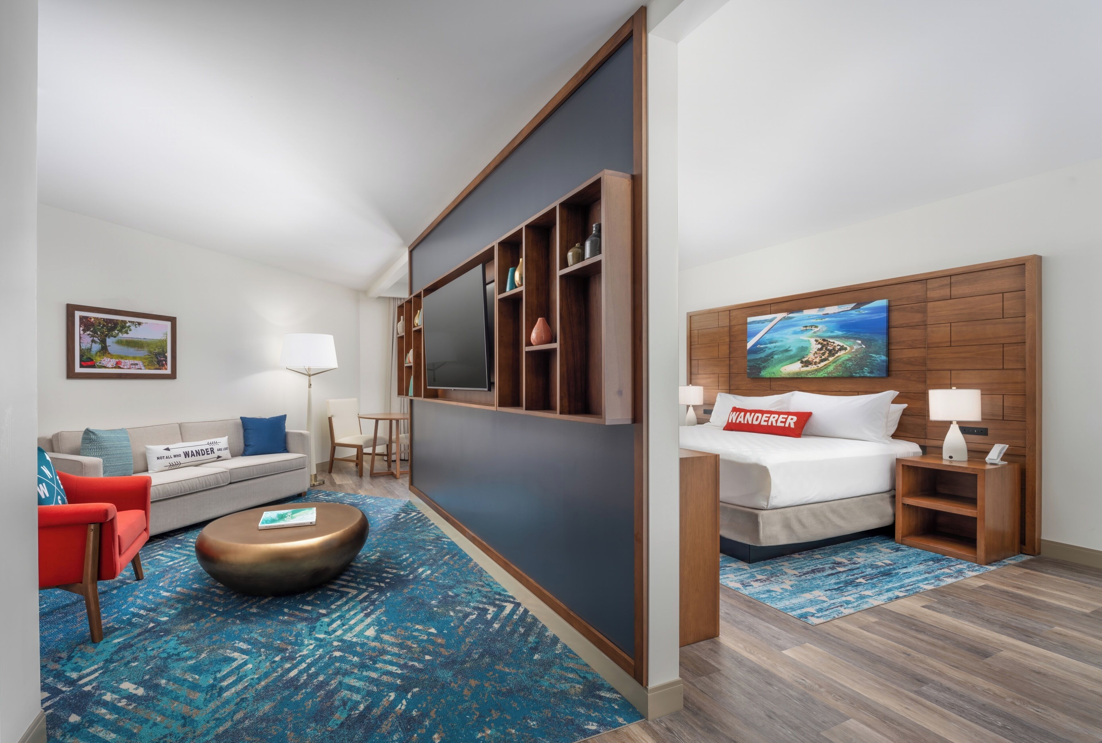 Studio Suite, 1 King Bed with Sofa bed (Studio, 1 King, Balcony) | In-room safe, desk, laptop workspace, iron/ironing board