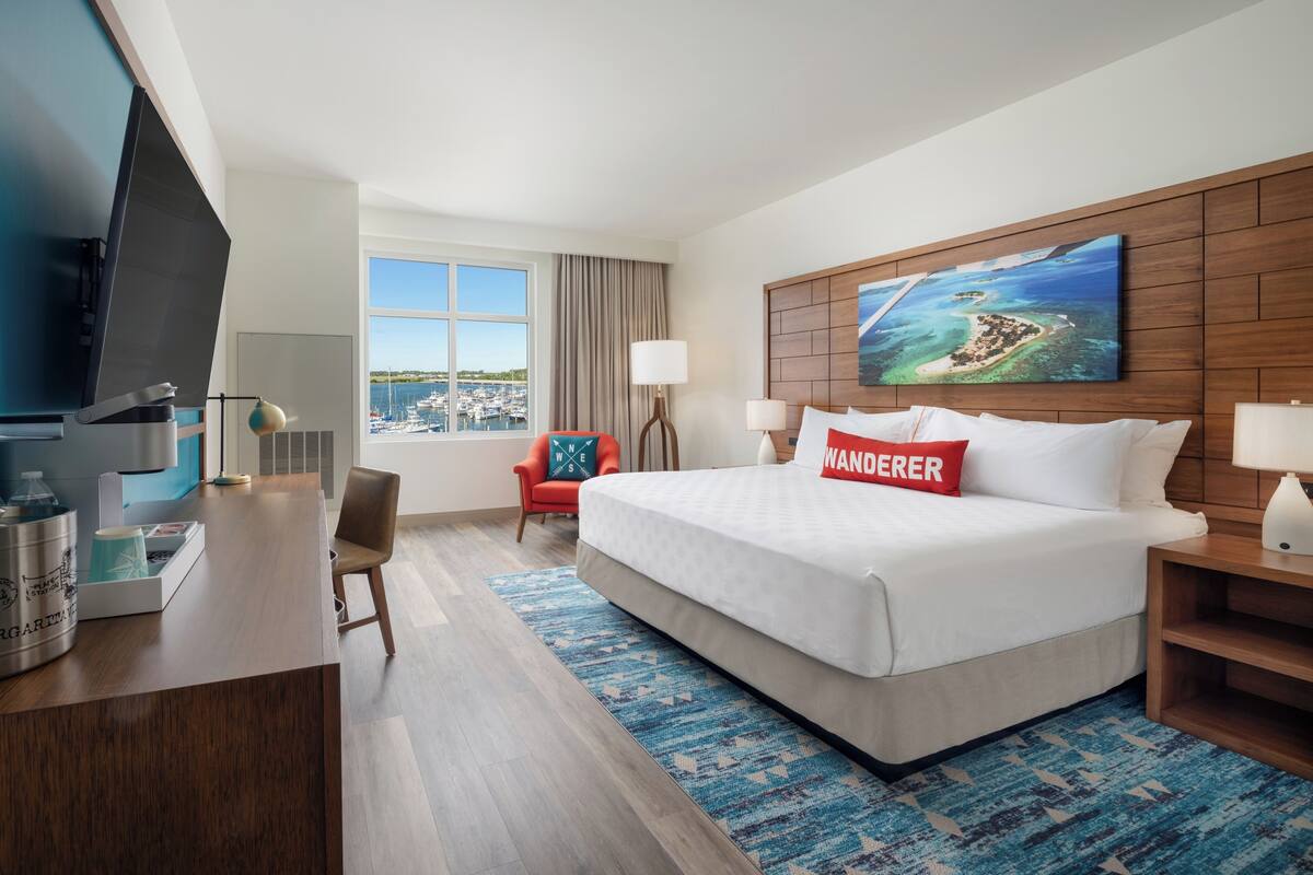 In-room safe, desk, laptop workspace, iron/ironing board