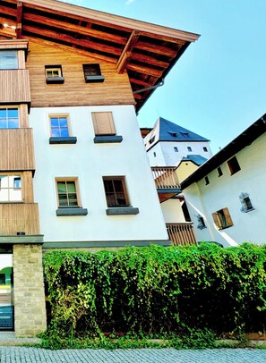 Exterior - HARISCH SUITE 2 in the center with own SPA & PARKEN by belle-stay (Kitzbühel)