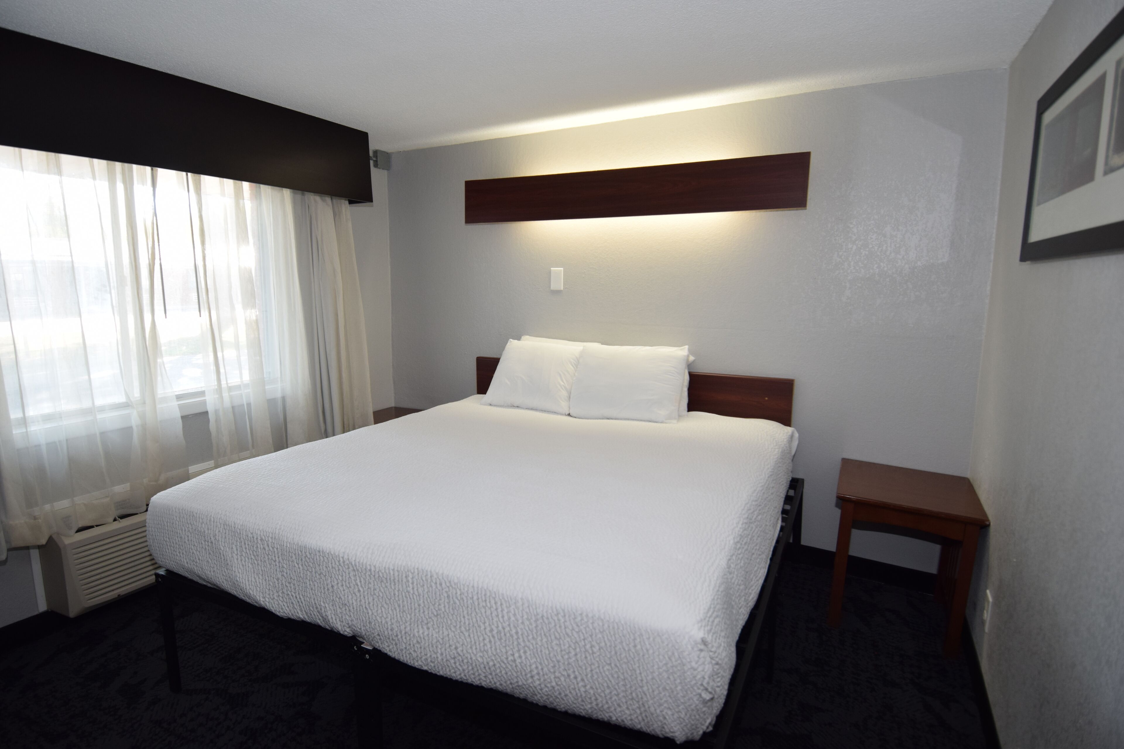 Habitación estándar, 1 cama King size | Escritorio, espacio para trabajar con laptop y wifi gratis 