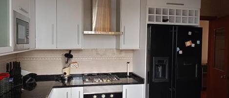 Microwave, oven