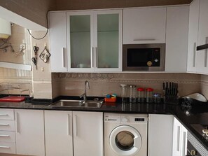 Microwave, oven