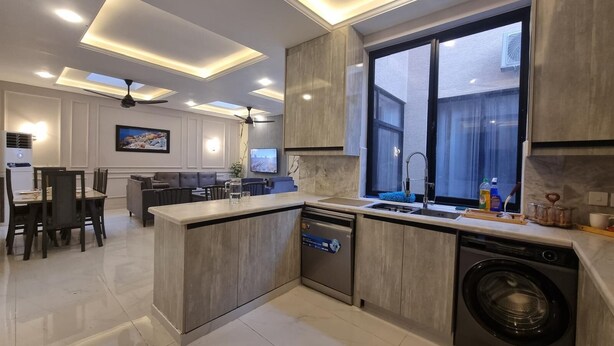 Villa, 5 chambres, accessible aux personnes à mobilité réduite, balcon | Buanderie