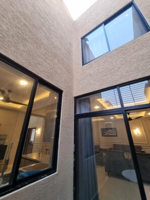 Huvila, 5 makuuhuonetta, esteetön, parveke | Sisätilat