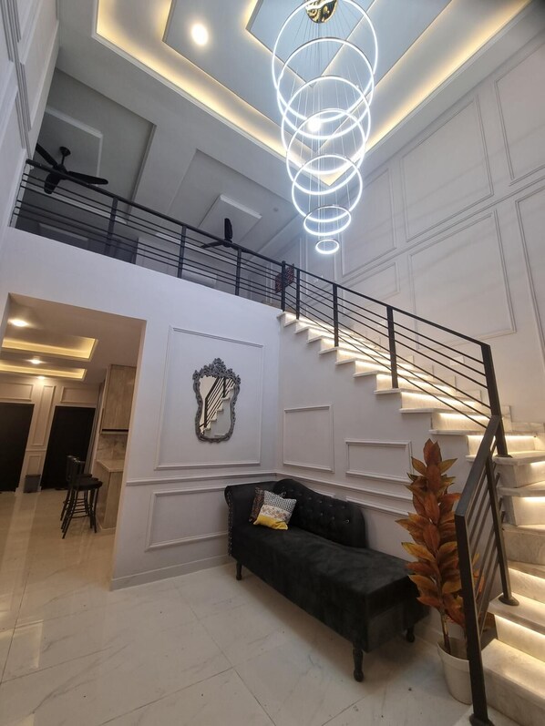 Villa, 5 chambres, accessible aux personnes à mobilité réduite, balcon | Intérieur