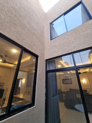 Villa, 5 Schlafzimmer, barrierefrei, Balkon | Innenbereich