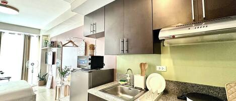 Mikroaaltouuni, liesi