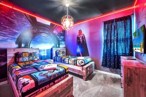 9 bedrooms, iron/ironing board, WiFi, bed sheets