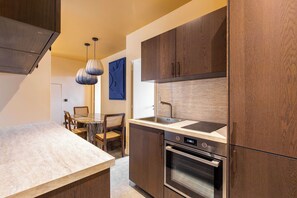 Leilighet | Eget kjøkken | Kjøleskap, ovn, kokeplater og oppvaskmaskin