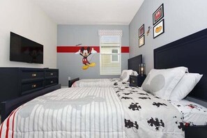 6 bedrooms, iron/ironing board, WiFi, bed sheets - Disney Getaway! Luxury Villa with Private Pool & Game Room. Book Now! #CG982 (Orlando)