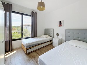 2 bedrooms, iron/ironing board, WiFi - Bright apartment in Porto-Vecchio, near beach (Porto-Vecchio)