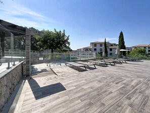 Outdoor dining - Bright apartment in Porto-Vecchio, near beach (Porto-Vecchio)
