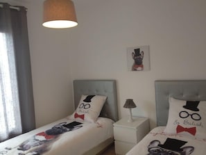 2 habitaciones, tabla de planchar con plancha y wifi 