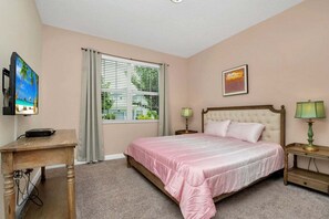 6 bedrooms, iron/ironing board, WiFi, bed sheets
