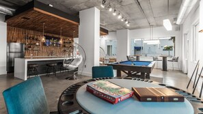 Bar (on property) - Tropicana Stadium 2 Bed In DWTWN W/ Free Parking (St. Petersburg, Florida)