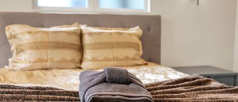 1 bedroom, desk, iron/ironing board, free WiFi