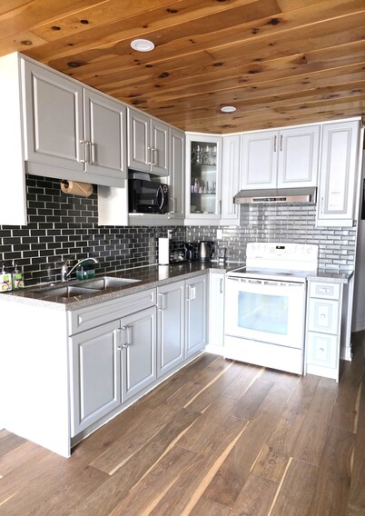 Together Time Getaway, Just 5 Mins to Hwy 401