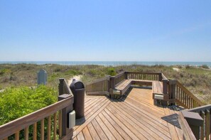 Terrace/patio - Oceanfront Hilton Head Condo 328 | Pool, Balcony & Family-Friendly (Hilton Head Island)