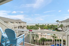 Property grounds - Oceanfront Hilton Head Condo 328 | Pool, Balcony & Family-Friendly (Hilton Head Island)