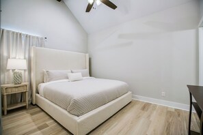 2 bedrooms, Internet, bed sheets