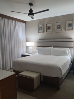 3 bedrooms, iron/ironing board, WiFi, bed sheets - Luxury 3‑BR Oceanfront Condo, Beach, Pools & Views (Oyster Pond)
