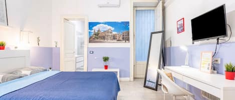 2 habitaciones, tabla de planchar con plancha y cuna de viaje
