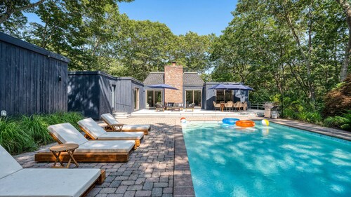Chic Southampton Getaway with Heated Pool & Seamless Indoor-Outdoor Living