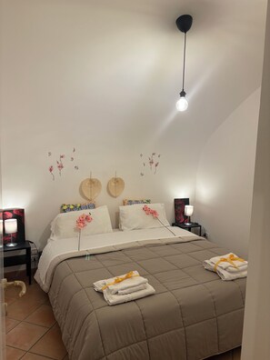 Bügeleisen/Bügelbrett, WLAN, Bettwäsche