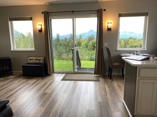 Lupine Cottage - Alaska at your doorstep!