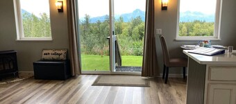Lupine Cottage - Alaska at your doorstep!