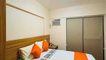 Deluxe Double Room | Desk, soundproofing, free WiFi, bed sheets