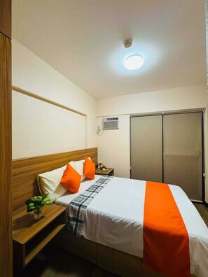 Quarto casal luxo | Escrivaninha, quartos à prova de som, Wi-Fi de cortesia, roupa de cama