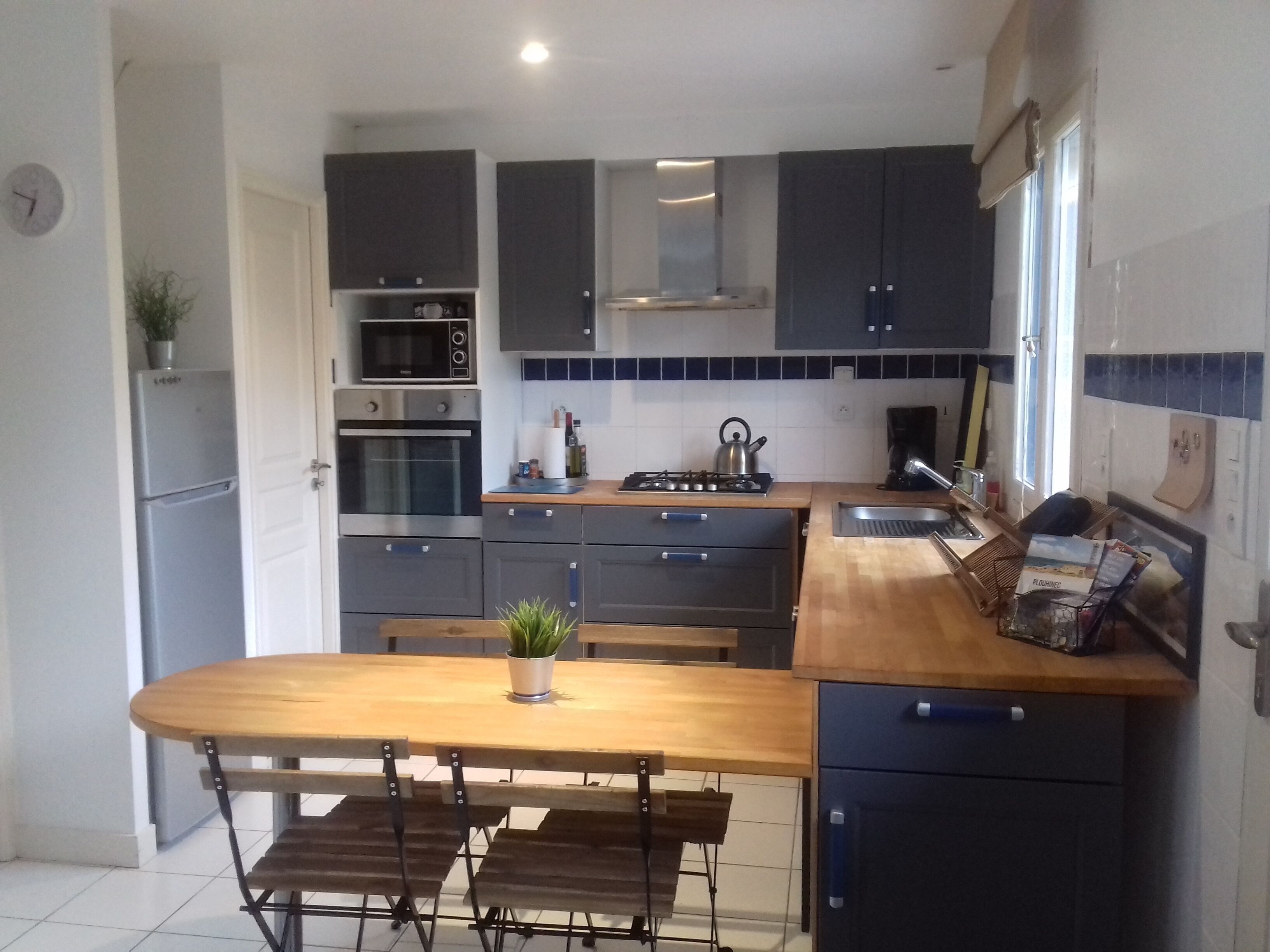 Microondas, horno, parrilla de estufa y lavavajillas 