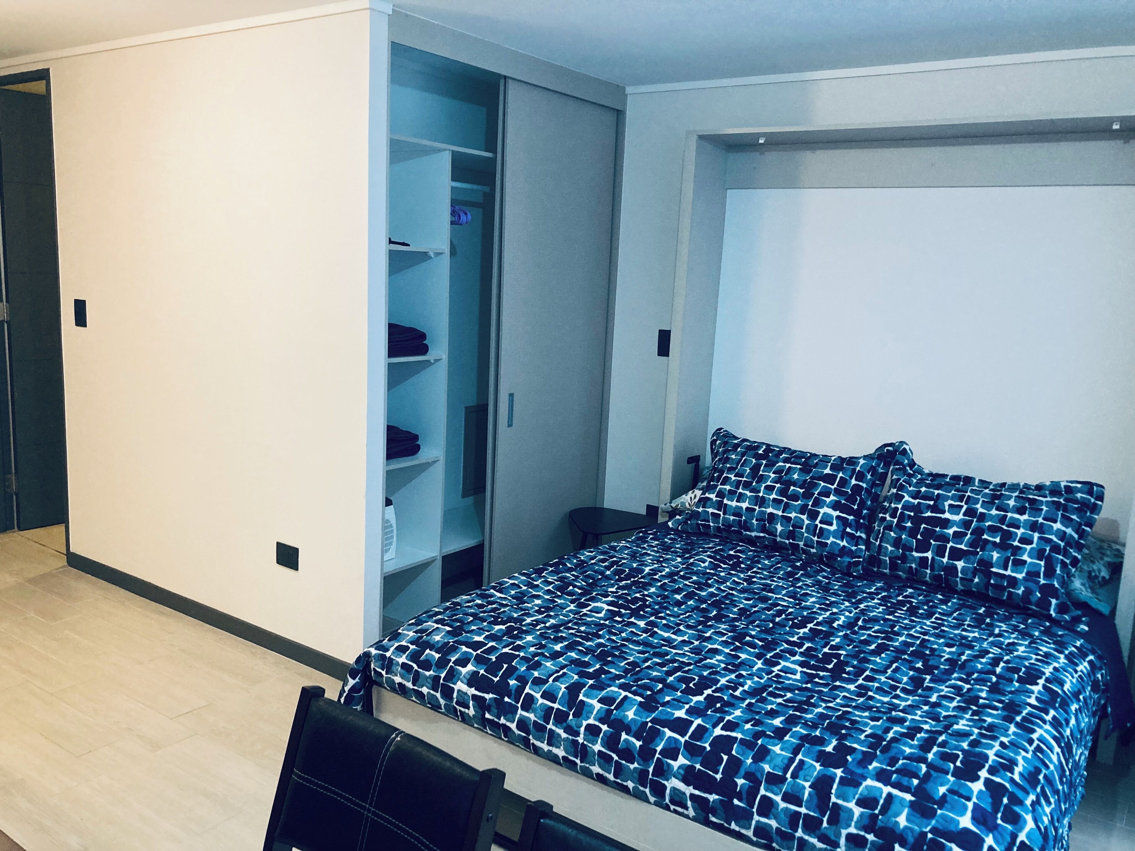 1 bedroom, internet, bed sheets