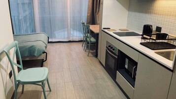 1 bedroom, internet, bed sheets