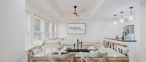 Resortwoning, meerdere bedden, balkon, uitzicht op tuin (Lowcountry Landing) | Dineren