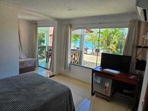 خزنة داخل الغرفة وواي فاي مجانًا