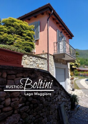 Exterior - Rustico Boltini, Lago Maggiore NEW stylishly furnished quiet at the edge of the forest (Casalzuigno)
